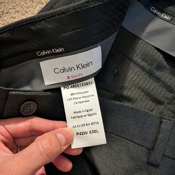 New With Tags Calvin Klein Slim Fit Dark Gray Mens Dress Pants Size 42W 30L - Picture 2 of 7
